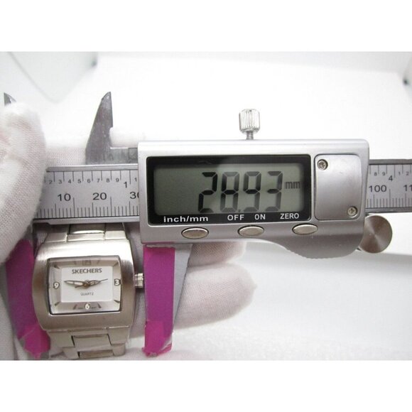 Women Sketchers Quartz WR Analog 28mm Dial Causal Round Watch (F875) - Picture 2 of 12